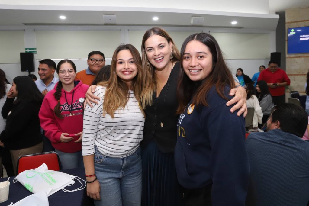 Presenta Cecilia Patrón primer programa universitario del Ayuntamiento de Mérida para mujeres
