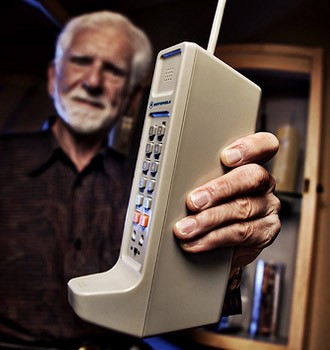 40 años de haberse realizado la primera llamada desde un celular 40 años de haberse realizado la primera llamada desde un celular