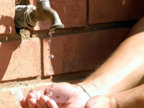 TIZIMÍN: Por el calor, disminuye la presión del agua.\r\n TIZIMÍN: Por el calor, disminuye la presión del agua.\r\n
