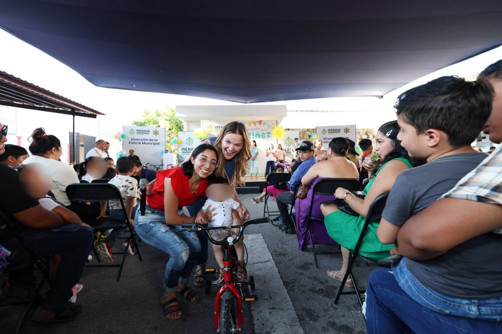 Alegría y reconocimiento celebran en grande a niñas y niños en la Policía Municipal de Mérida