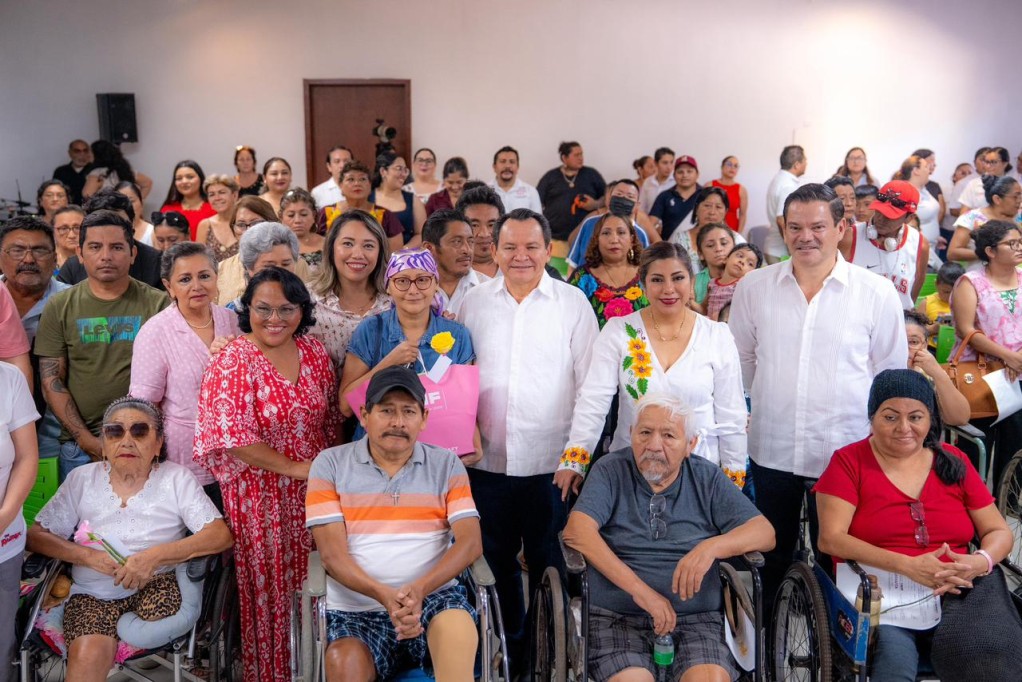 Entregan en Yucatán primeros kits de seguimiento para prótesis de seno
