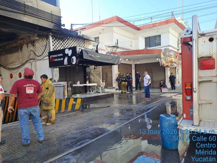 Incendio mañanero en el Bazar García Rejón