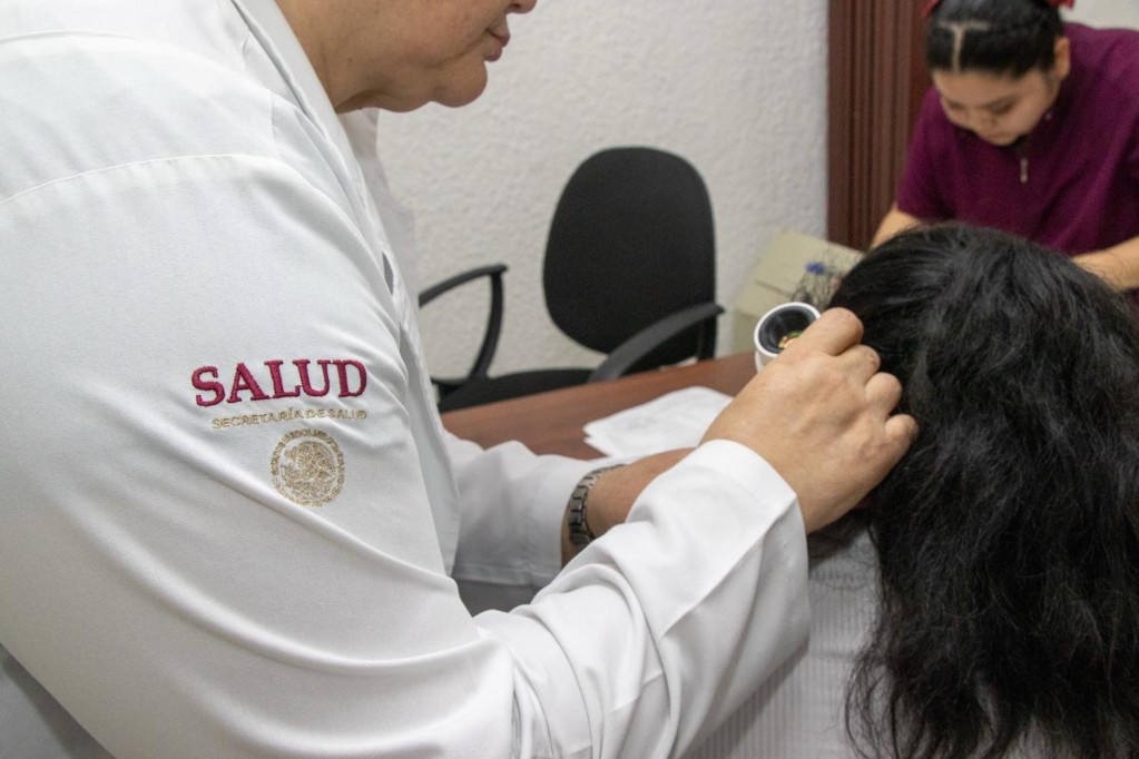 Brindan atención dermatológica gratuita al oriente de Yucatán