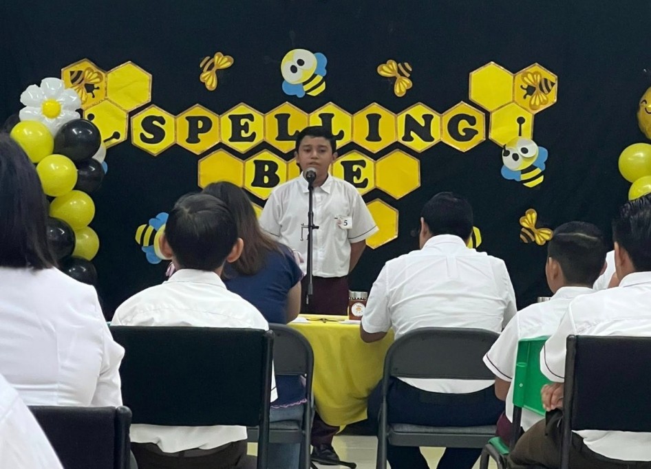 Lanzan concurso de deletreo en inglés, para estudiantes tizimileños
