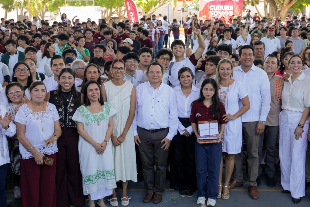 Fomenta Renacimiento Maya la lectura entre las juventudes yucatecas