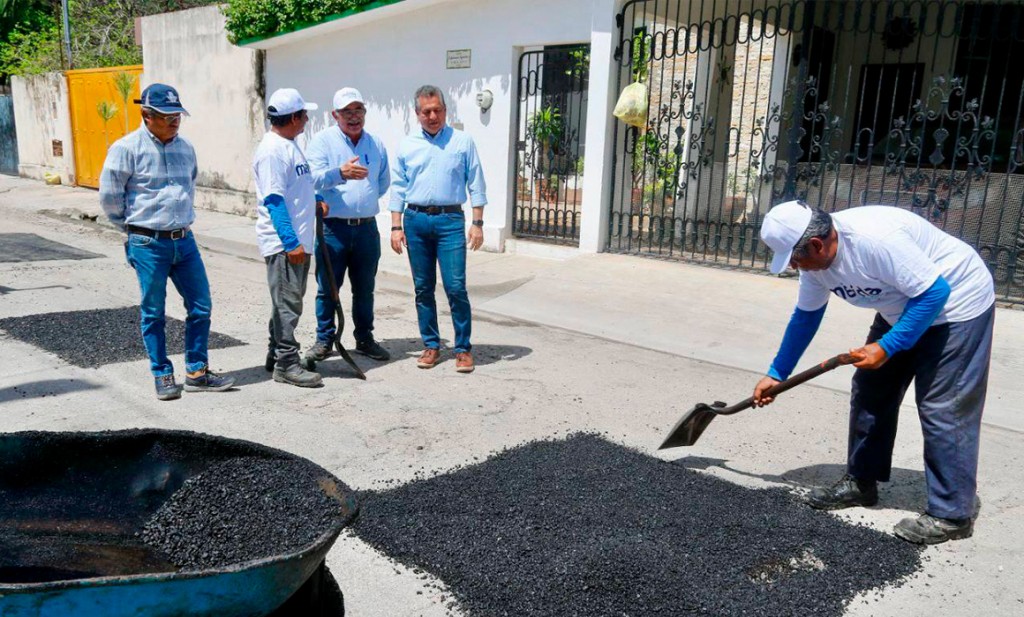 Refuerza Ayuntamiento de Mérida el bacheo ante la presencia de lluvias