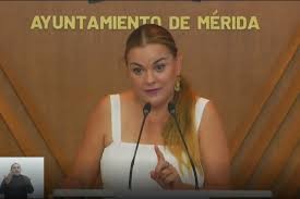 Manifiesta Cecilia Patrón total apertura para contribuir en Plan Renacimiento Mérida