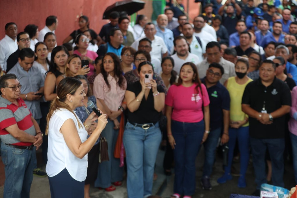 Reconoce Cecilia Patrón a las cuadrillas que atendieron las inundaciones