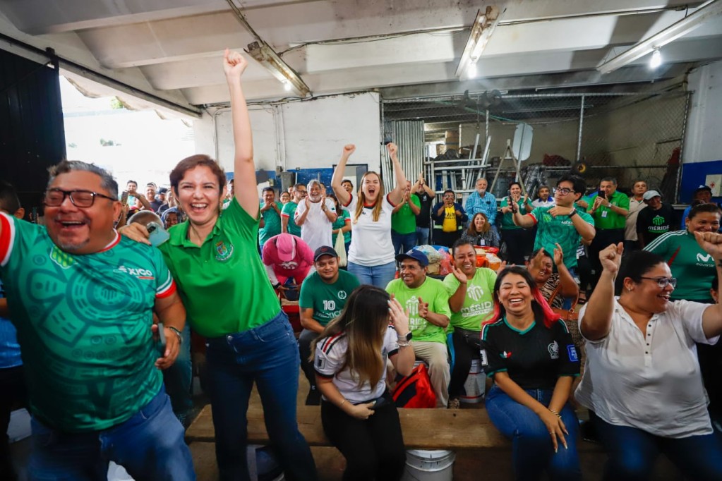 Comparte Cecilia Patrón momento deportivo con colaboradores municipales