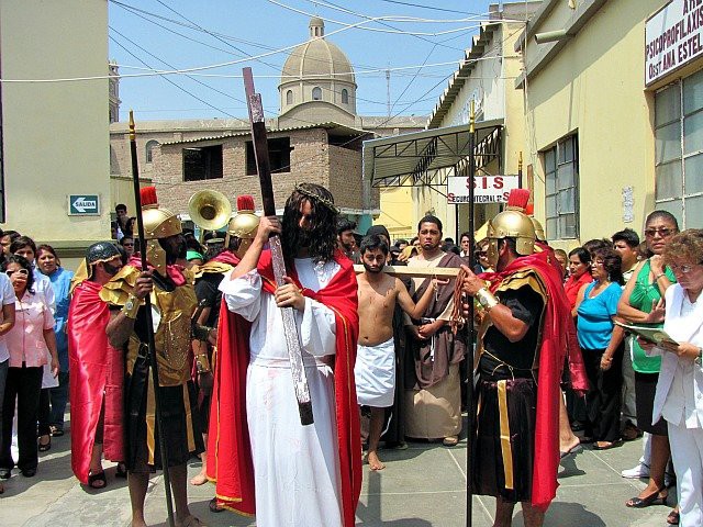 Acanceh: Jóvenes personifican el víacrusis en Acanceh con la esperanza de curación Acanceh: Jóvenes personifican el víacrusis en Acanceh con la esperanza de curación
