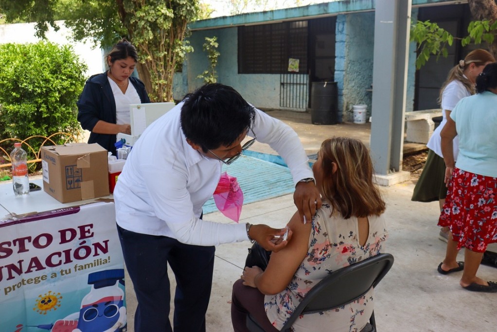 Llevan DIF Yucatán y SSY Feria de la Salud a la colonia Sambulá
