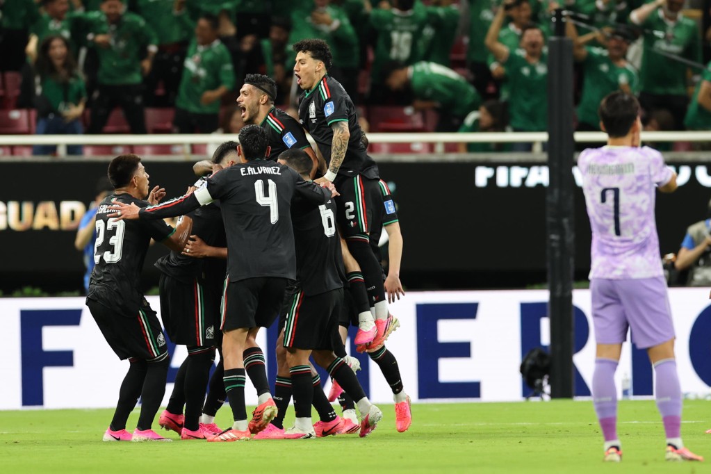 Jugadores de México celebran un gol este jueves, en un partido del grupo A del Mundial de la FIFA 2026