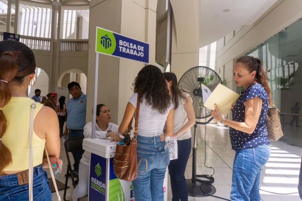 Alistan la primera Feria de Empleo para Profesionistas en Mérida