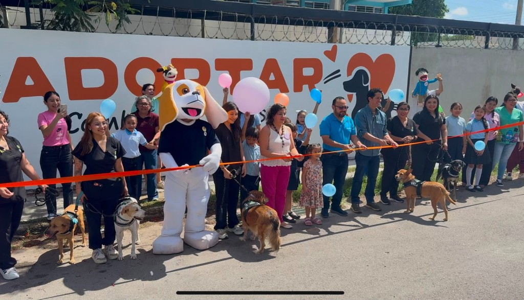 Inauguran Rescatines y Ayuntamiento de Mérida la primera Barda de la Empatía