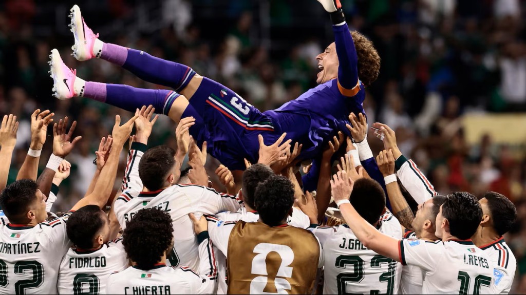 Contundente triunfo 3-0 de México sobre Chequia