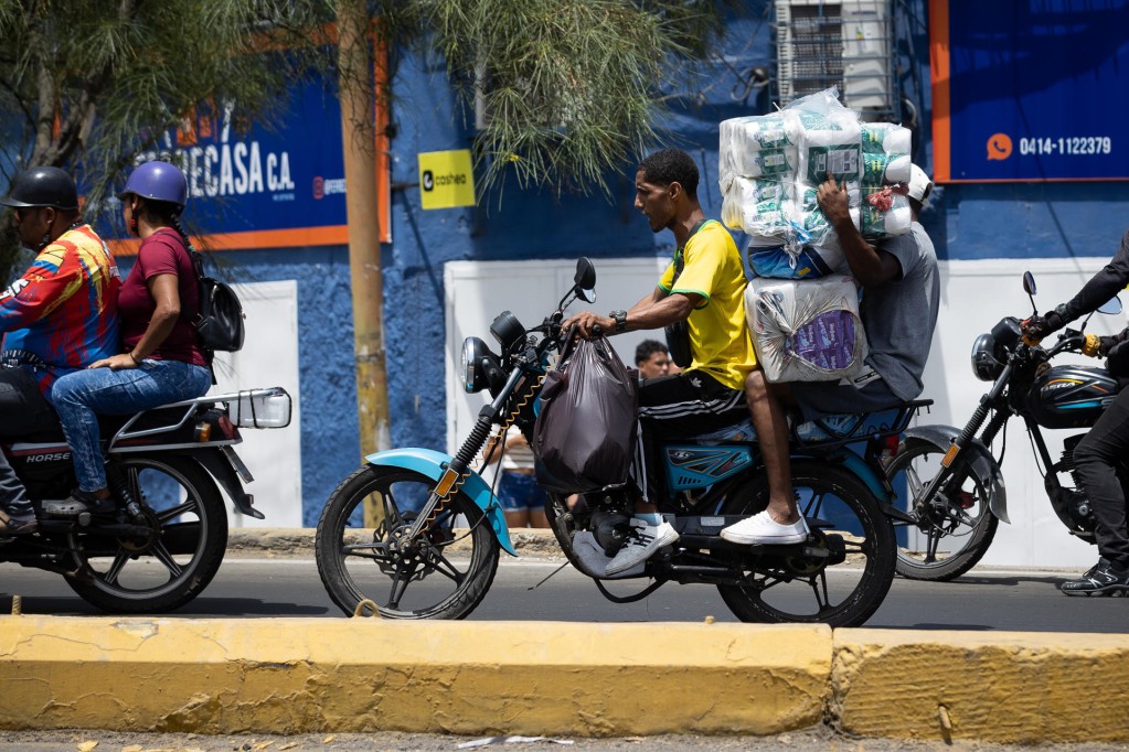 Ascienden a 920 muertes y 3,360 heridos, el saldo de los sismos en Venezuela