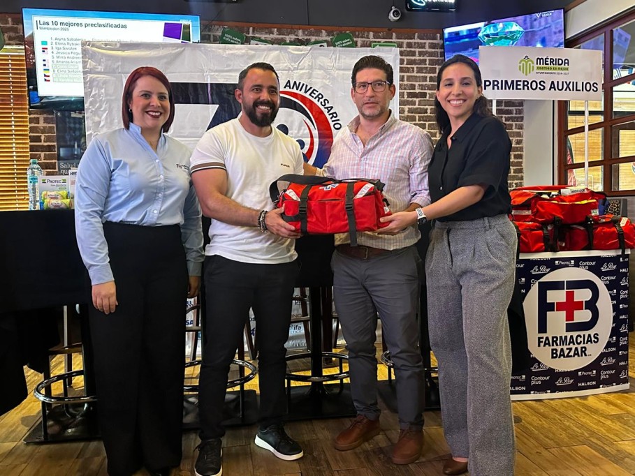 Anuncian rodada ciclista y donativo de botiquines, por el 70 aniversario de Farmacias Bazar
