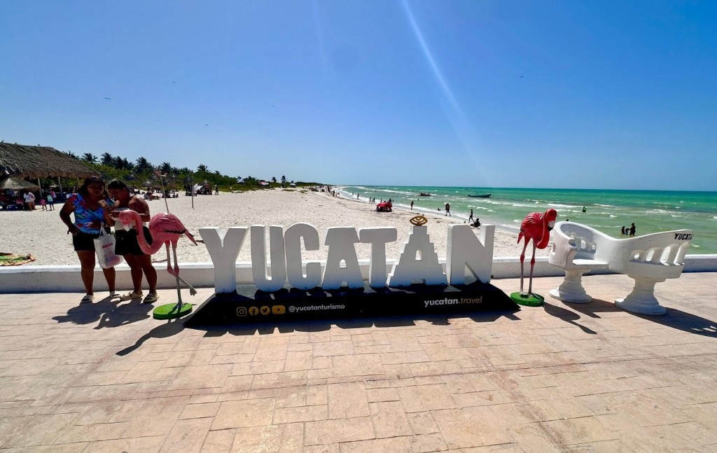 Presentan cartelera oficial de El Cuyo Beach Festival 2026