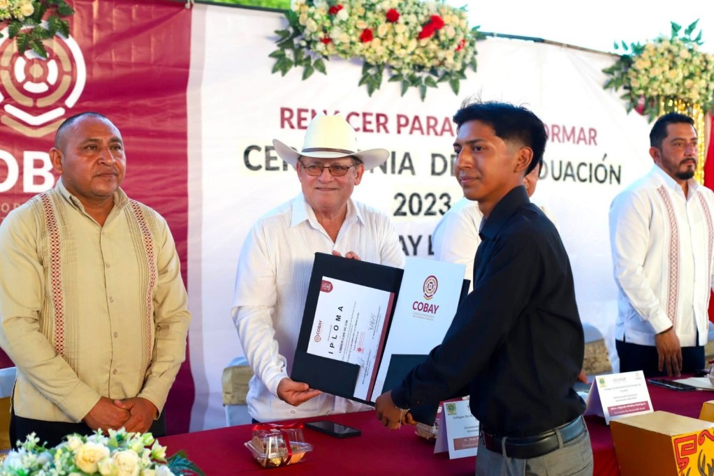 Siguen activas las escuelas con las graduaciones