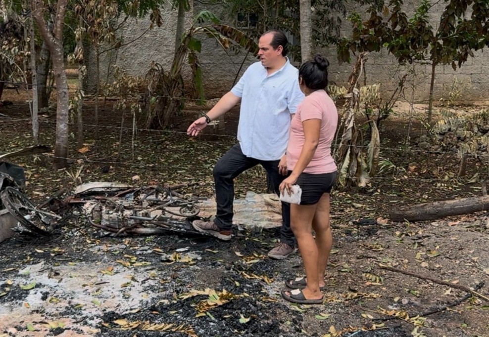 Reconstruirán casa de familia afectada por incendio, en Samaria