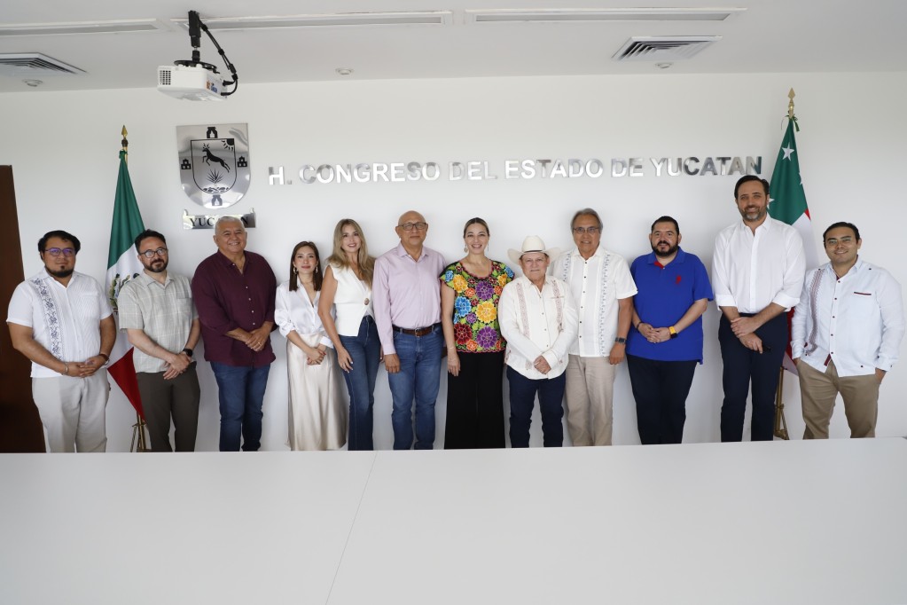 Durante el diálogo abordaron temas relacionados con la protección de los pueblos indígenas, la defensa de los derechos humanos, la preservación de la lengua y la cultura maya.