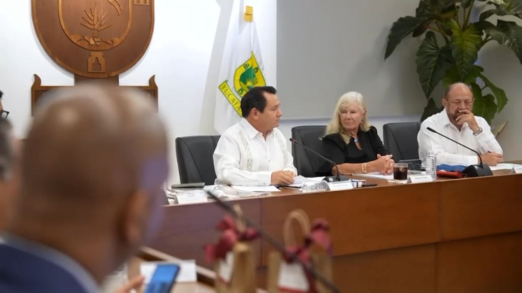 Gobierno de Yucatán fortalece alianza con navieras para impulsar Progreso, generar empleos y aumentar derrama económica