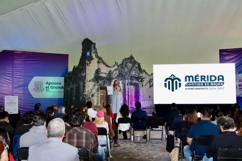 Comparte Cecilia Patrón en Apaseo el Grande, Guanajuato, la estrategia de ordenamiento de Mérida