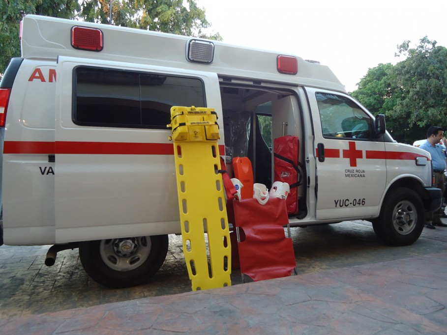 VALLADOLID: Ambulancia para la benemérita institución VALLADOLID: Ambulancia para la benemérita institución