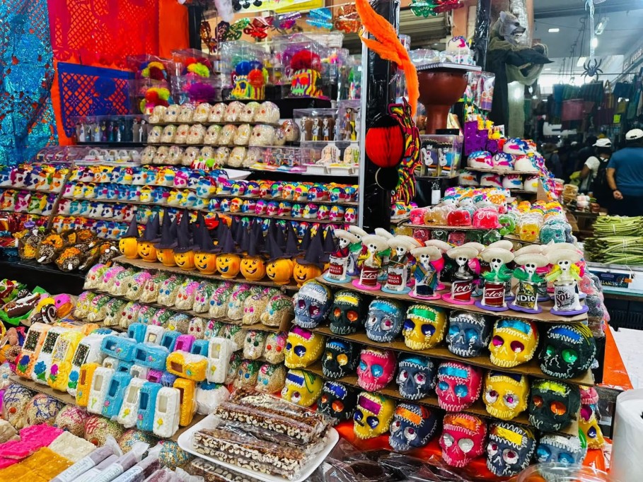 Alistan decoraciones y actividades para el Hanal Pixán, en el Mercado Lucas de Gálvez