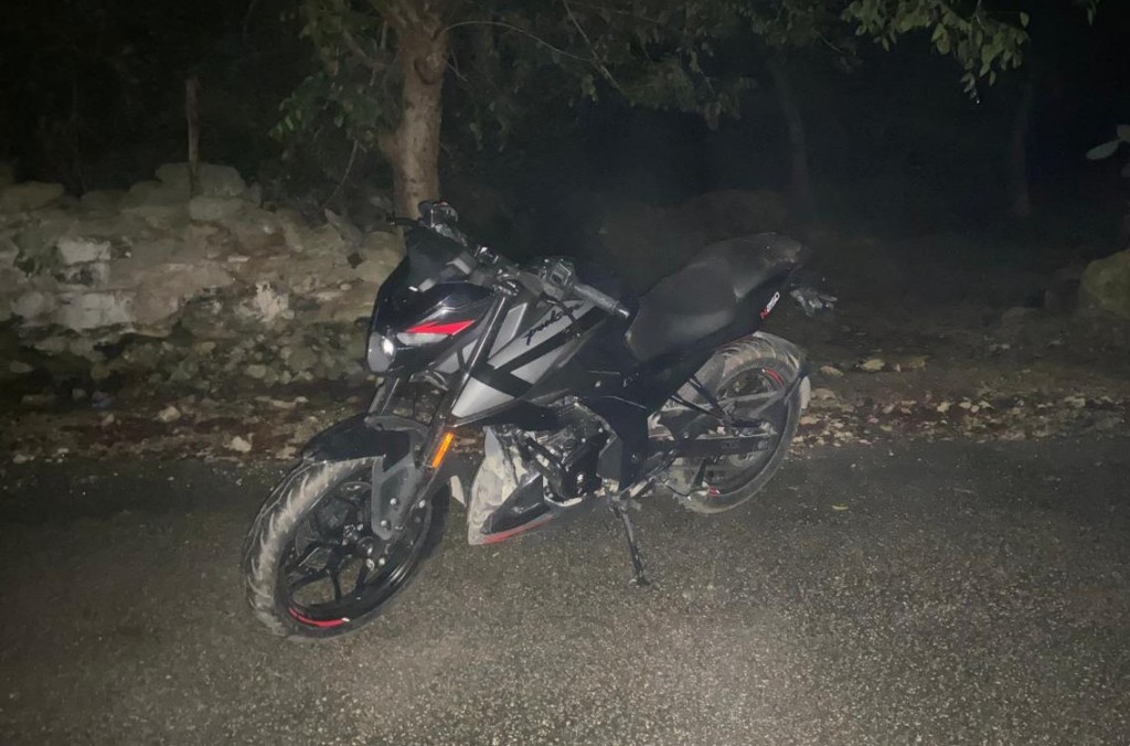 Recuperan motocicleta robada y detienen a dos personas en Tizimín