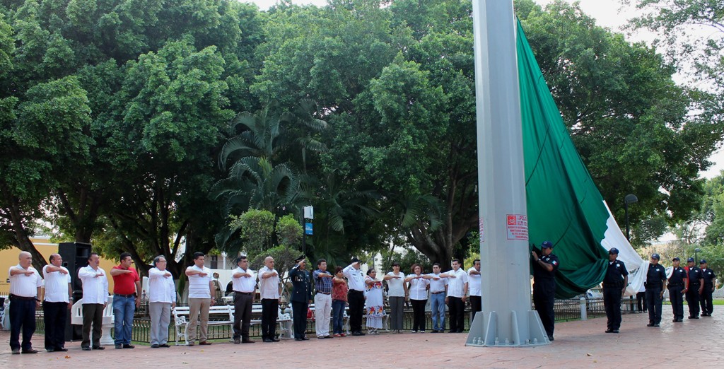 VALLADOLID: Conmemoran 75 años de la expropiación petrolera VALLADOLID: Conmemoran 75 años de la expropiación petrolera