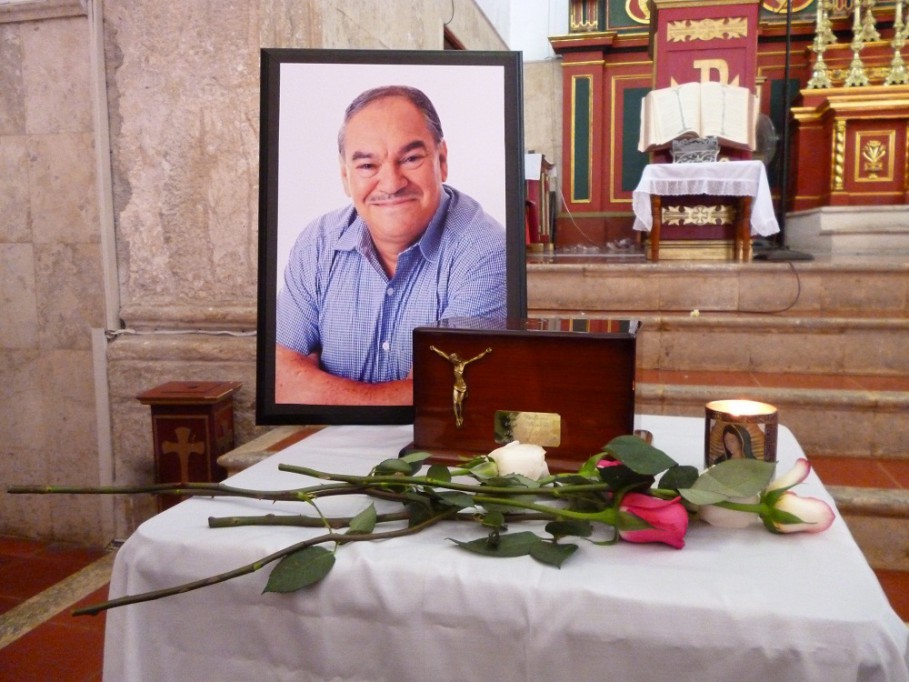 TIZIMÍN: Conmovedor homenaje luctuoso al Lic. Mezo.\r\n\r\n TIZIMÍN: Conmovedor homenaje luctuoso al Lic. Mezo.\r\n\r\n