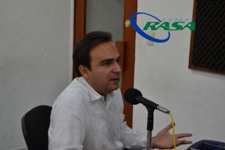 Atención integral a quienes menos tienen Atención integral a quienes menos tienen