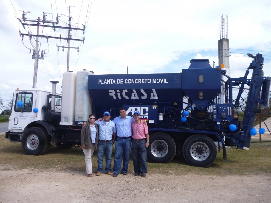 TIZIMÍN: Inauguran planta de concreto móvil. TIZIMÍN: Inauguran planta de concreto móvil.
