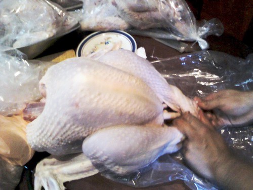 Por temor a la gripe aviar, aumenta la venta de pavo en el San Benito. Por temor a la gripe aviar, aumenta la venta de pavo en el San Benito.