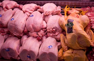 Aumenta $1.50 el precio de pollo al público en el mercado Lúcas de Gálvez Aumenta $1.50 el precio de pollo al público en el mercado Lúcas de Gálvez