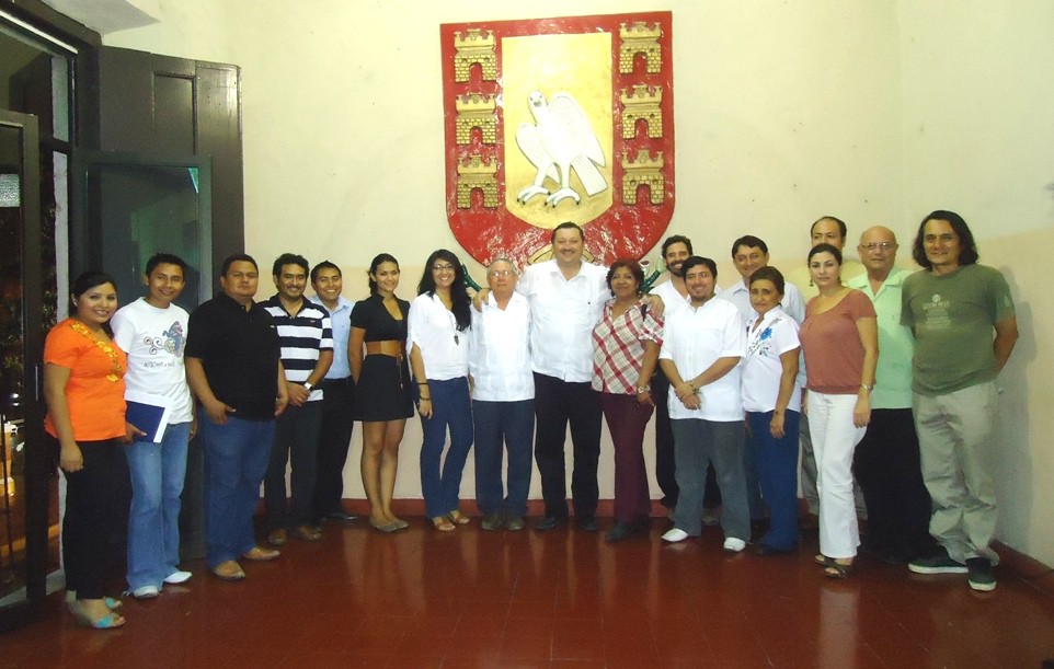 VALLADOLID: Sociedad civil se suma al desarrollo de Valladolid VALLADOLID: Sociedad civil se suma al desarrollo de Valladolid