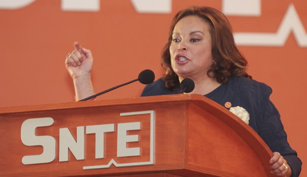 Reacción de Mario Tránsito Chan por detención de Elba Esther Gordillo. Reacción de Mario Tránsito Chan por detención de Elba Esther Gordillo.
