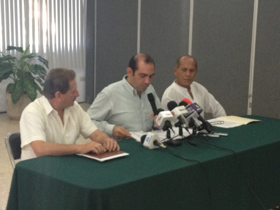 Familias de pescadores de pepino de mar recibirán 300 pesos semanales. Familias de pescadores de pepino de mar recibirán 300 pesos semanales.