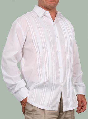 Las guayaberas piratas de china cuestan menos de 100 pesos Las guayaberas piratas de china cuestan menos de 100 pesos