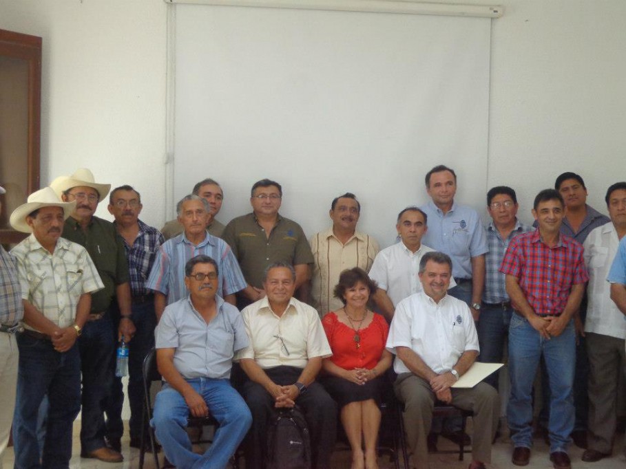 TIZIMÍN: Firman convenio para apoyar a ganaderos.\r\n TIZIMÍN: Firman convenio para apoyar a ganaderos.\r\n
