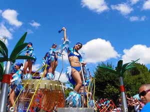 El carnaval tema de polémica en el programa “De poder a poder” El carnaval tema de polémica en el programa “De poder a poder”