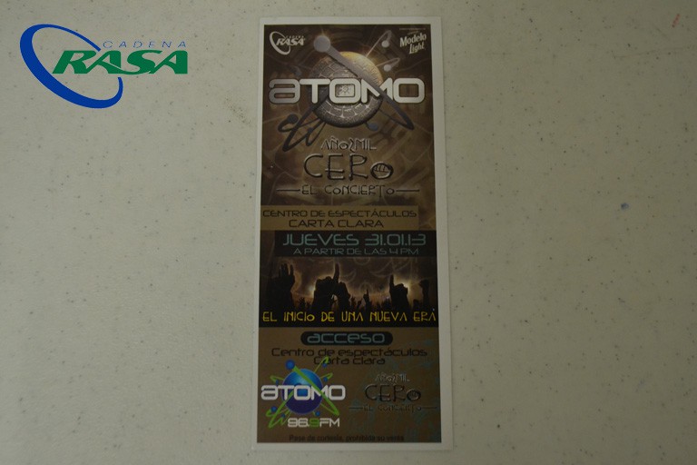 Las comerciales te invitan con sabor al concierto átomo. Las comerciales te invitan con sabor al concierto átomo.