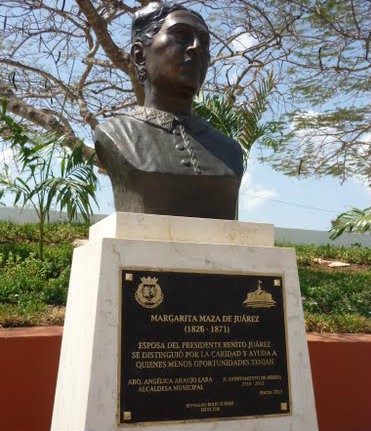 La Rotonda de las Mujeres Ilustres de Yucatán es historia La Rotonda de las Mujeres Ilustres de Yucatán es historia