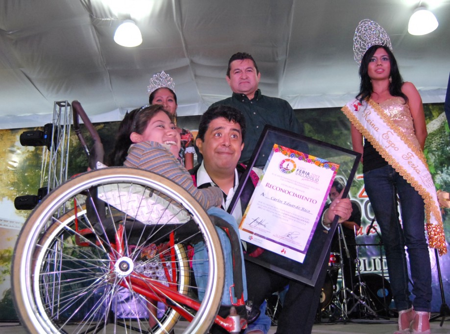 VALLADOLID: Carlos Eduardo Rico, deja lo mejor en el escenario VALLADOLID: Carlos Eduardo Rico, deja lo mejor en el escenario