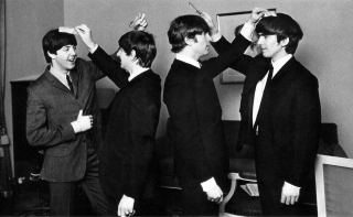 El mundo virtual festeja a los Beatles y a Frank Zamboni El mundo virtual festeja a los Beatles y a Frank Zamboni
