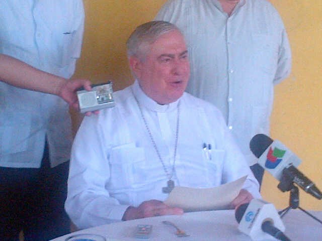 Paz y bendiciones para los yucatecos en este año 2013. Paz y bendiciones para los yucatecos en este año 2013.