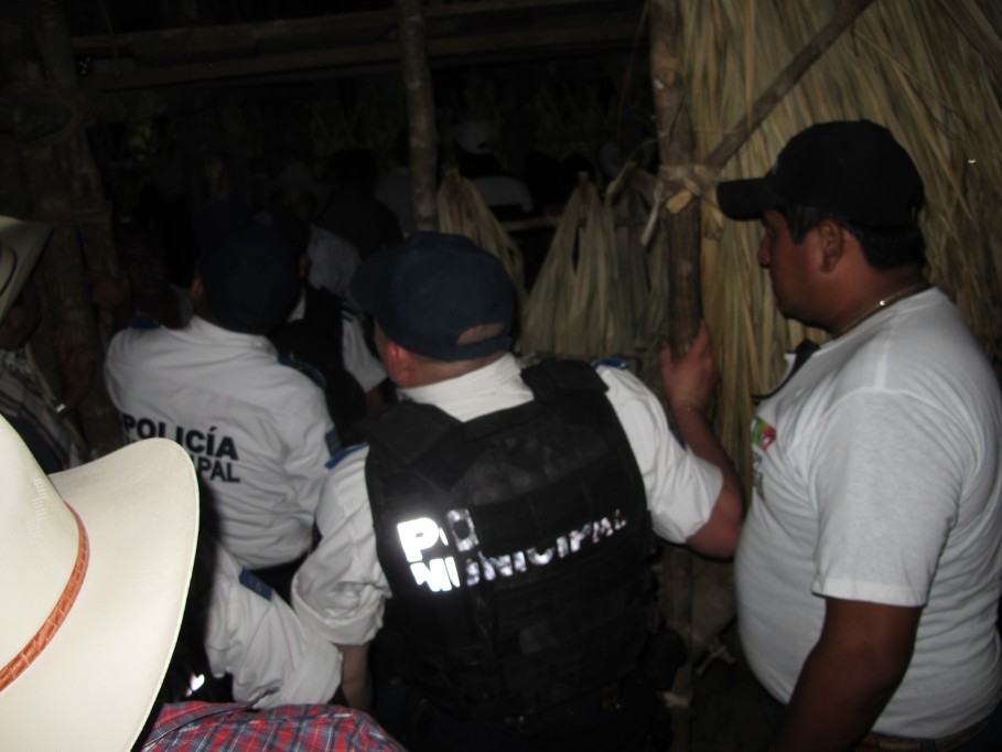 TIZIMÍN: Susto en el coso taurino.\r\n\r\n TIZIMÍN: Susto en el coso taurino.\r\n\r\n