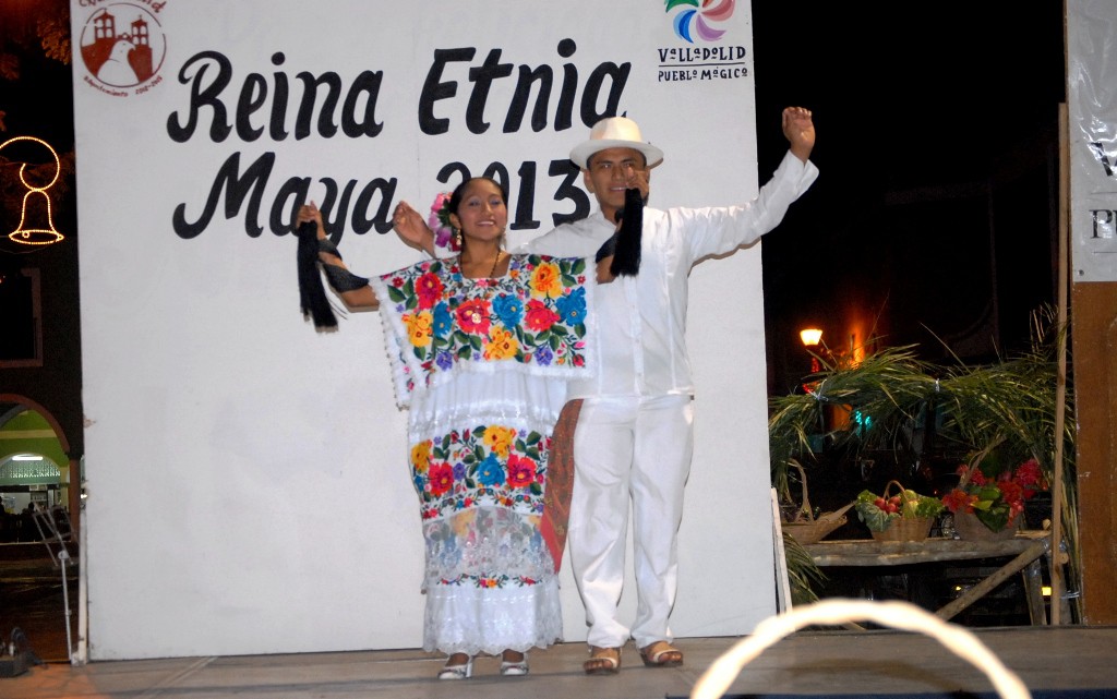 VALLADOLID: La Reina de la Etnia Maya 2012, de Xocén VALLADOLID: La Reina de la Etnia Maya 2012, de Xocén