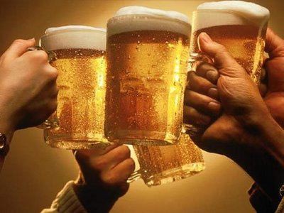 Se autoriza la ampliación de horario hasta las 20:00 horas los domingos de diciembre para las bebidas alcohólicas. Se autoriza la ampliación de horario hasta las 20:00 horas los domingos de diciembre para las bebidas alcohólicas.